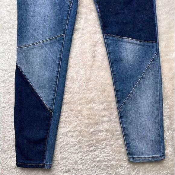NWT Fashion Nova Stay In Line Mid Rise Skinny Jeans - Medium Wash, Size 5 - Picture 11 of 16